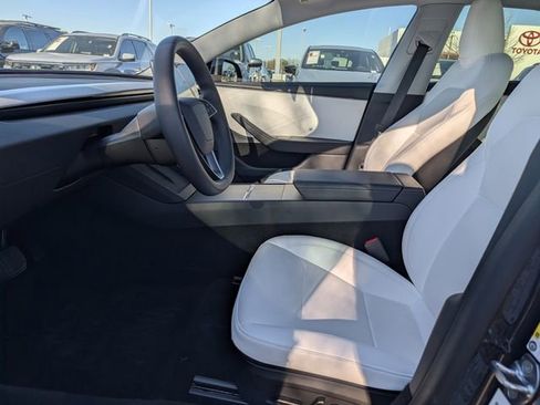 Used 2025 Tesla Model 3 Long Range image 22