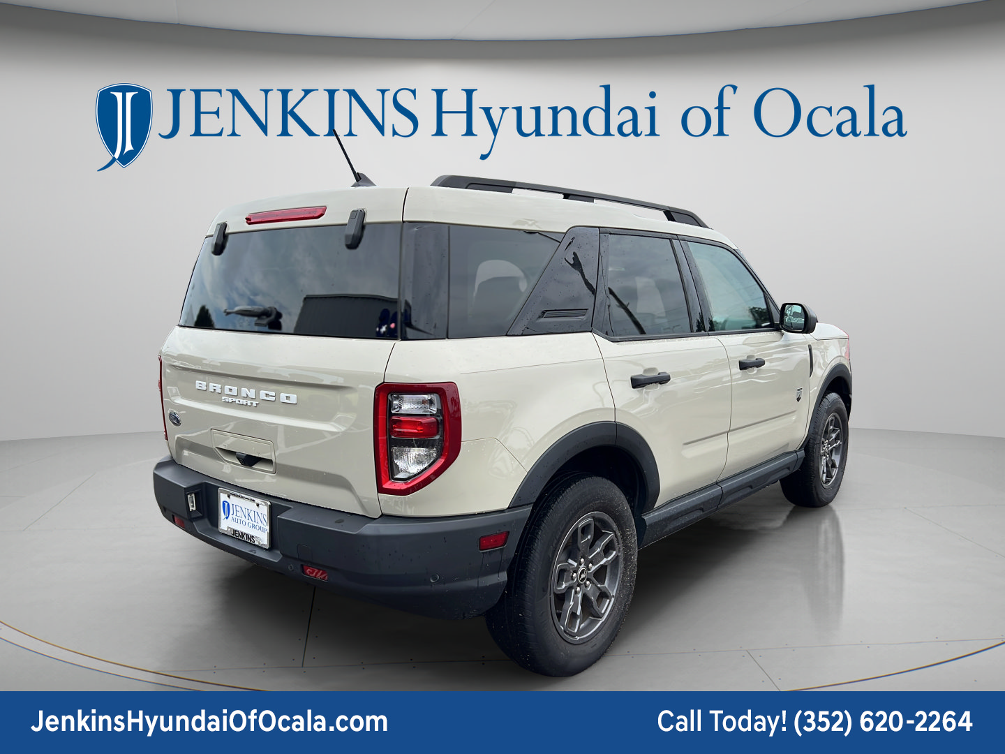 Used 2024 Ford Bronco Sport Big Bend w/ Convenience Package AWD/4WD image 3