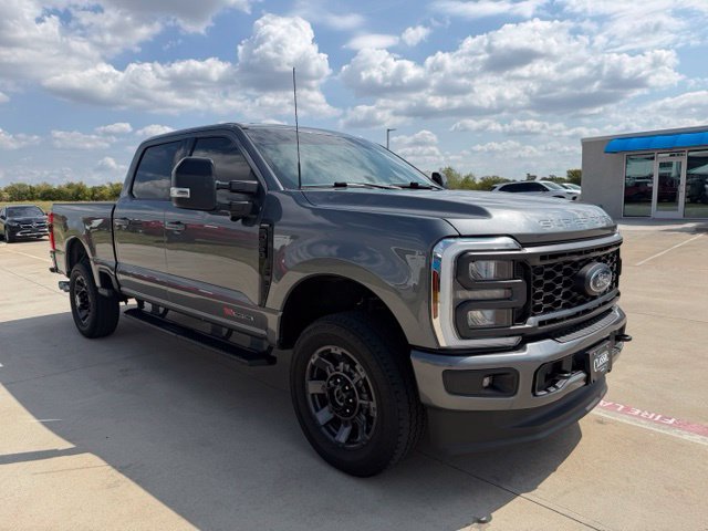 Used 2024 Ford F250 Lariat w/ Sport Appearance Package AWD/4WD image 4