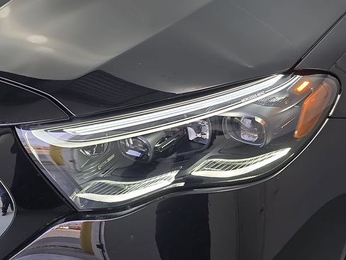 New 2026 Mercedes-Benz E 53 AMG e 4MATIC Sedan image 31