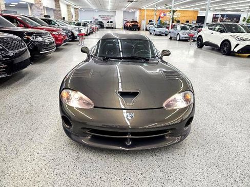 Used 2001 Dodge Viper GTS image 2