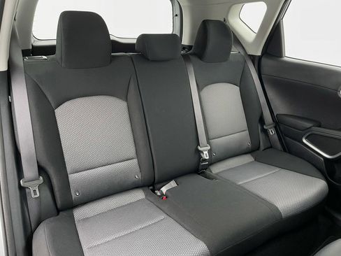 Used 2025 Kia Soul LX w/ LX Technology Package FWD image 14