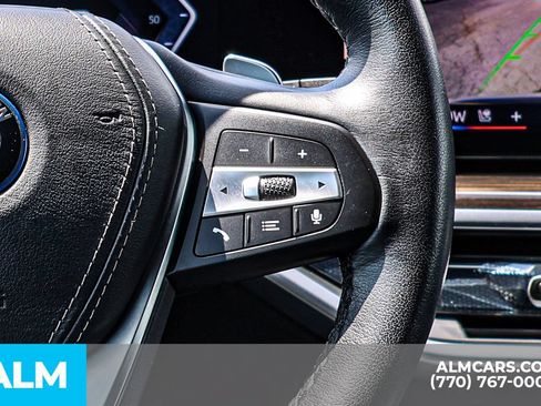 Used 2025 BMW X5 xDrive50e AWD/4WD image 37