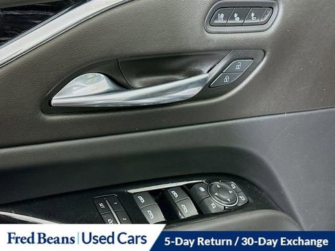 Used 2021 Cadillac Escalade ESV Sport w/ Driver Assist Tech Package image 19