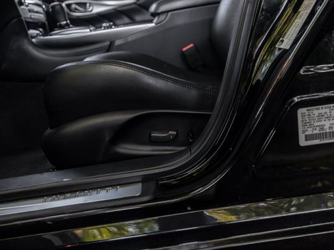 Used 2019 INFINITI Q70 Luxe RWD image 55