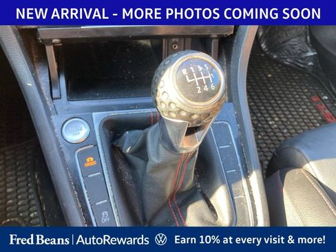 Used 2017 Volkswagen GTI SE FWD image 14