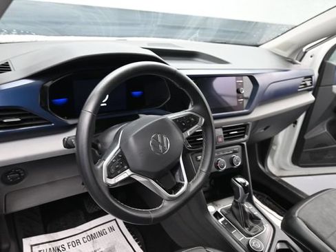 Used 2022 Volkswagen Taos SE AWD/4WD image 13