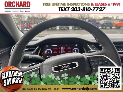 Used 2023 Jeep Grand Cherokee Limited w/ Black Appearance Package image 27