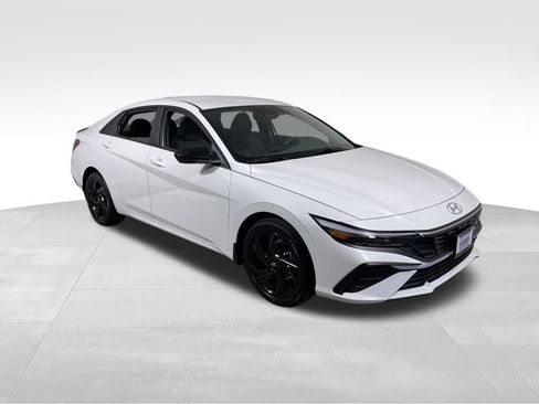 New 2026 Hyundai Elantra Sport image 7