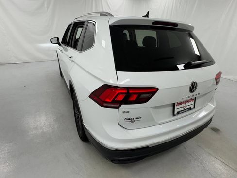 Used 2024 Volkswagen Tiguan SE AWD/4WD image 5
