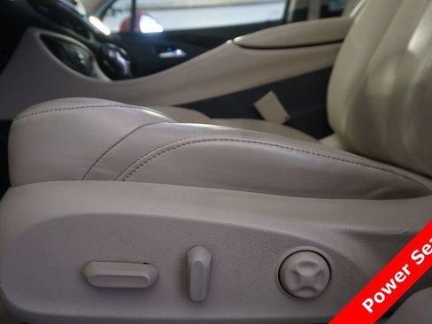 Used 2017 Buick Envision Essence AWD/4WD image 7