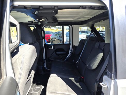 Certified 2023 Jeep Wrangler Unlimited image 18
