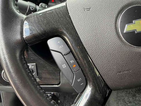 Used 2019 Chevrolet Express 2500 Extended w/ Enhanced Convenience Package RWD image 12