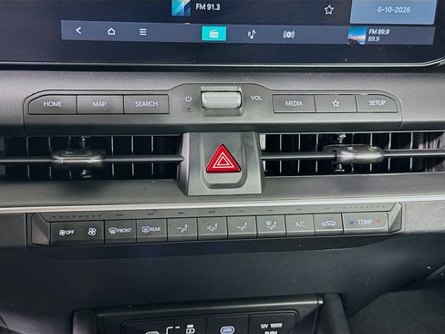 Used 2025 Kia K4 FWD image 23