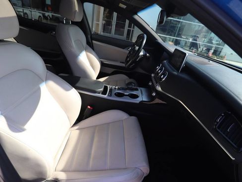 Used 2018 Kia Stinger GT2 AWD/4WD image 15