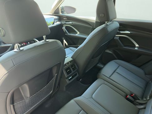 Certified 2025 Audi Q5 Premium Plus w/ Premium Plus AWD/4WD image 19