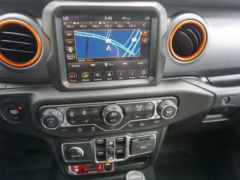 Used 2021 Jeep Gladiator Mojave w/ Dual Top Group AWD/4WD image 4
