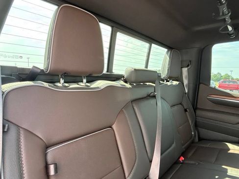 Used 2023 GMC Sierra 1500 Denali w/ Denali Reserve Package AWD/4WD image 29