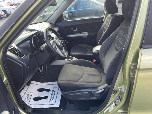Used 2012 Kia Soul + image 10
