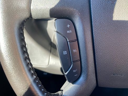 Used 2023 Chevrolet Express 2500 Extended w/ Driver Convenience Package image 25