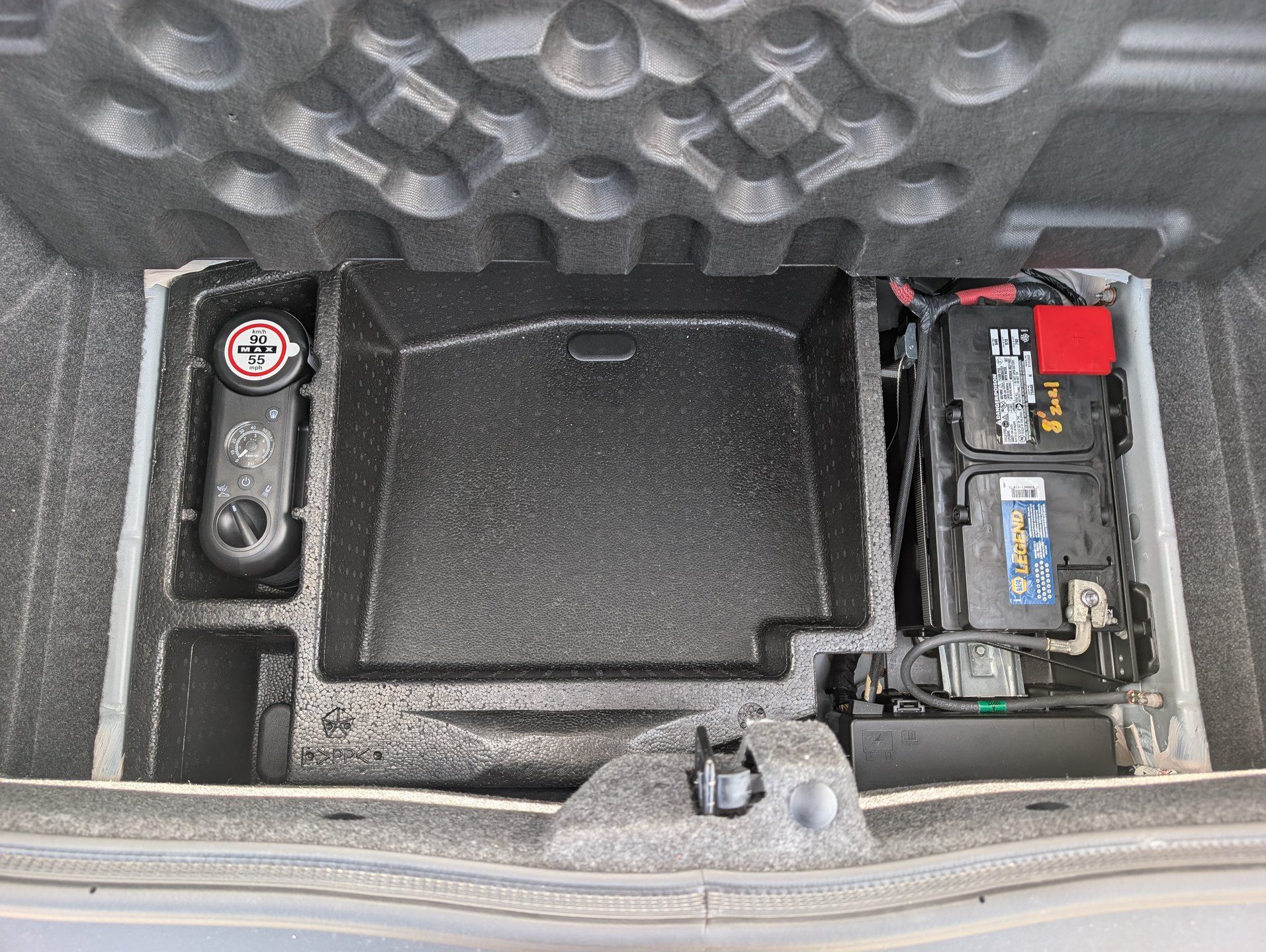 Used 2013 Dodge Challenger SRT8 RWD image 94