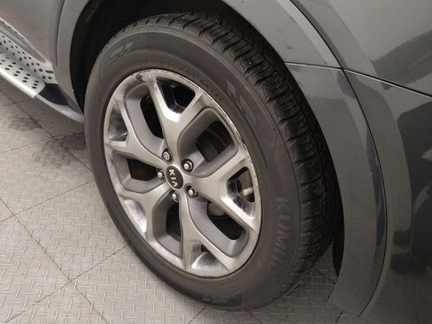 Used 2020 Kia Sorento SX FWD image 31