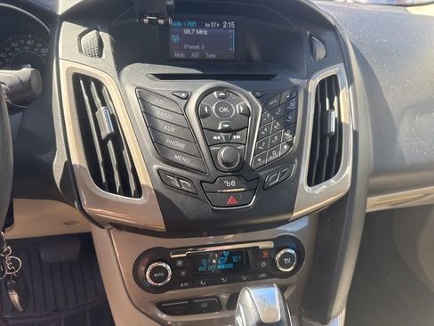 Used 2012 Ford Focus SEL image 9