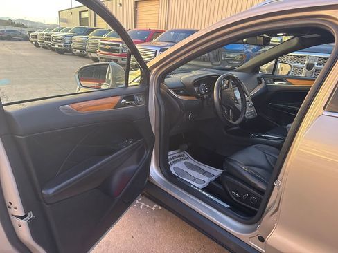 Used 2015 Lincoln MKC AWD w/ Equipment Group 102A Reserve image 9