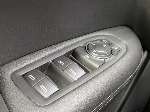 Certified 2025 Cadillac XT5 Luxury image 26