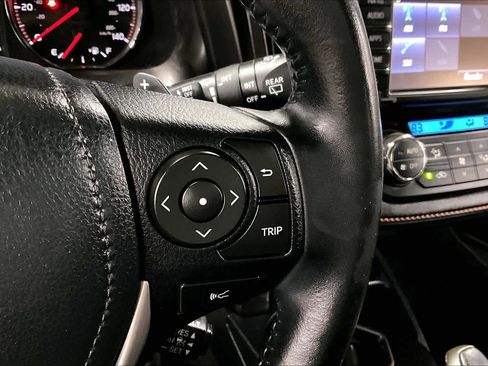 Certified 2017 Toyota RAV4 SE image 23