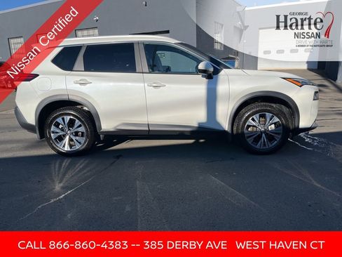 Used 2023 Nissan Rogue SV w/ SV Premium Package image 4