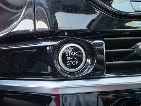 Used 2023 Nissan Pathfinder Platinum image 23