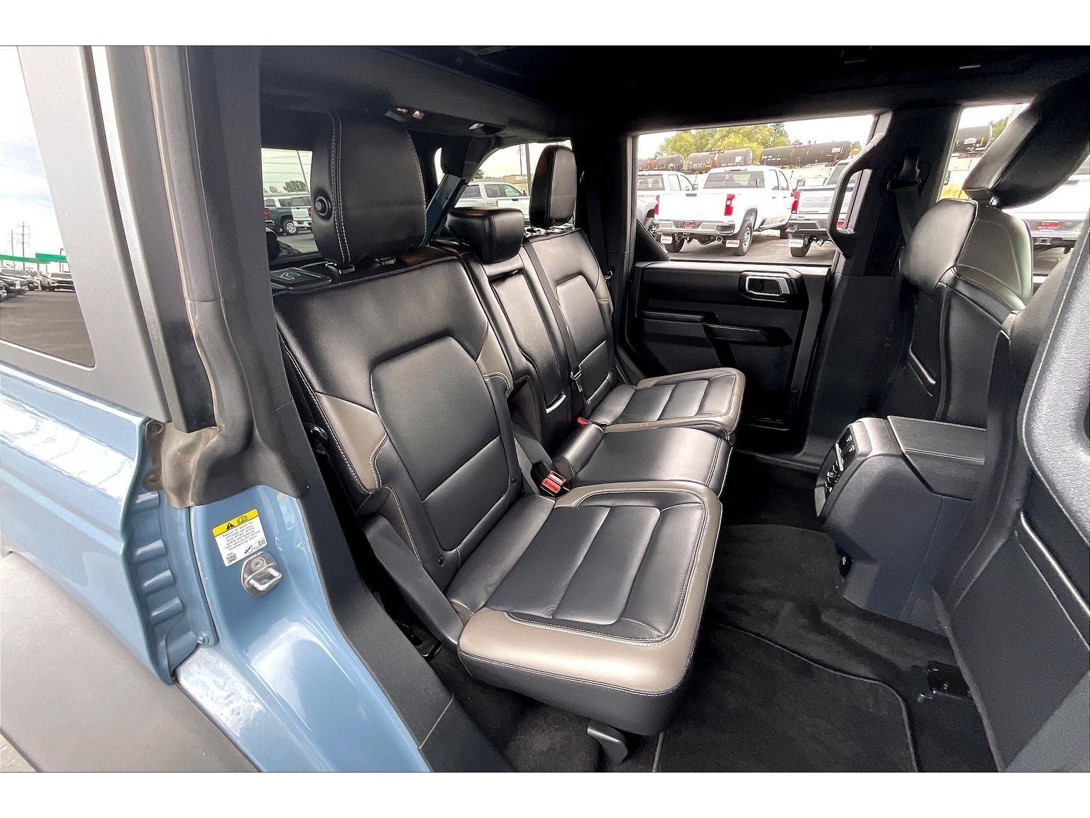 Used 2025 Ford Bronco Outer Banks w/ Sasquatch Package AWD/4WD image 28