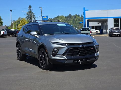 Certified 2023 Chevrolet Blazer RS w/ Driver Confidence II Package image 2