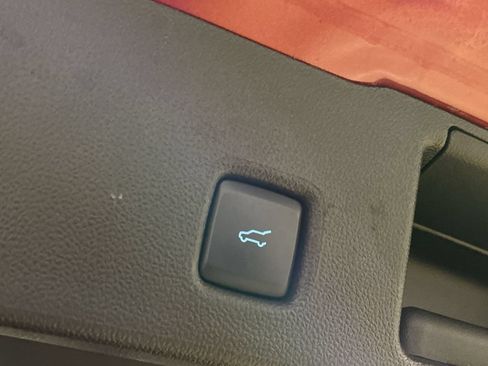 Used 2024 Ford Escape ST-Line AWD/4WD image 25