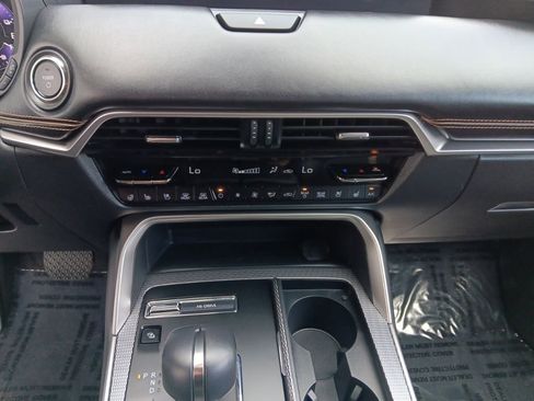 Certified 2025 MAZDA CX-70 Plug-In Hybrid w/ Premium Plus image 26