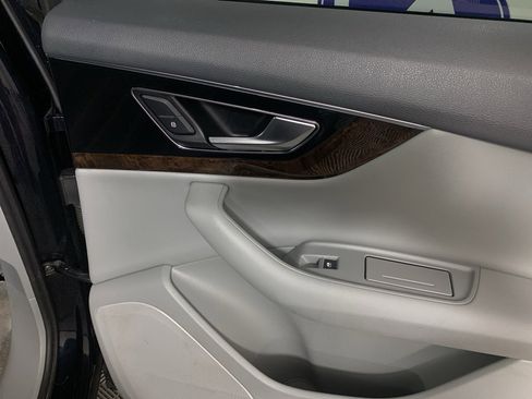 Used 2017 Audi Q7 3.0T Premium Plus image 40