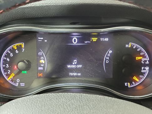 Used 2018 Jeep Grand Cherokee Trailhawk w/ Trailhawk Luxury Group AWD/4WD image 17