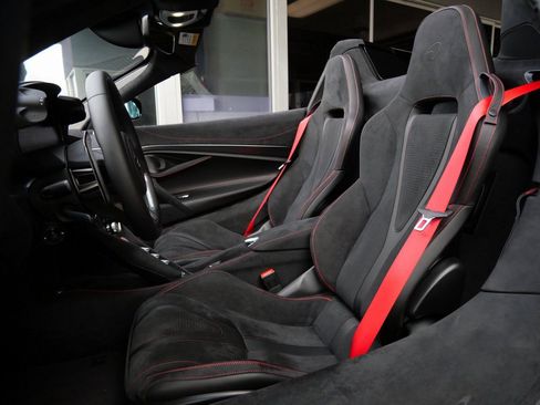 New 2025 McLaren 750S Spider image 22