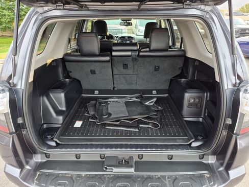 Used 2019 Toyota 4Runner TRD Off-Road Premium AWD/4WD image 31