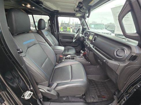 Certified 2022 Jeep Wrangler Unlimited Rubicon 4xe w/ Cold Weather Group AWD/4WD image 12