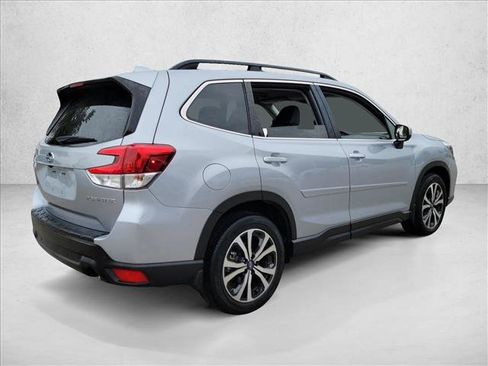 Used 2021 Subaru Forester Limited image 5