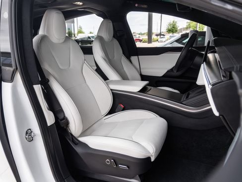 Used 2023 Tesla Model X Plaid AWD/4WD image 42