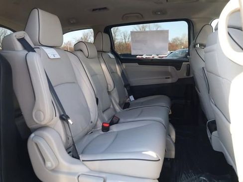 New 2026 Honda Odyssey Touring image 22