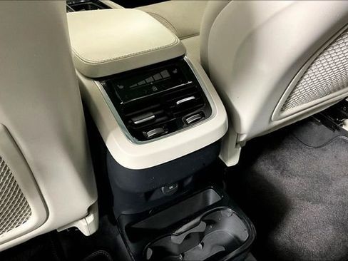 Used 2023 Volvo XC90 B6 Ultimate w/ Protection Package Premier image 35