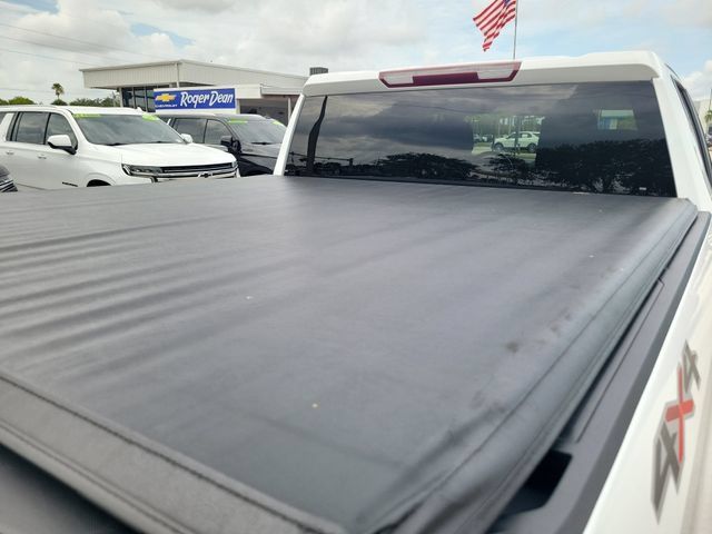 Used 2021 Chevrolet Silverado 1500 LT AWD/4WD image 7