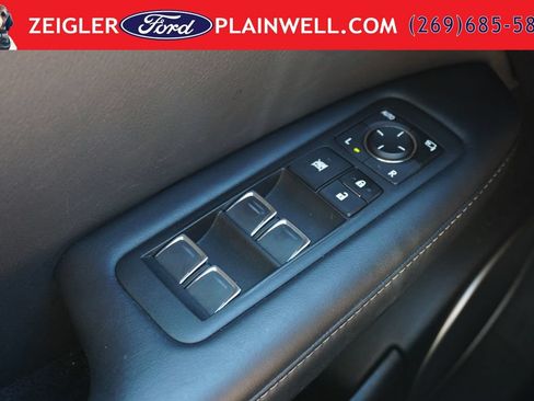 Used 2022 Lexus RX 450h AWD w/ Luxury Package image 31