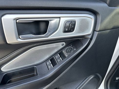 Used 2020 Ford Explorer ST w/ ST Street Pack image 13