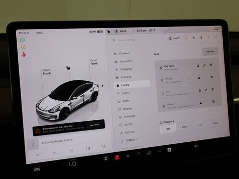 Used 2023 Tesla Model 3 Standard Range RWD image 32