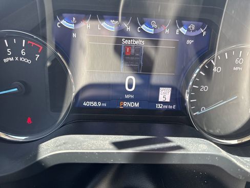 Used 2024 Ford Expedition XLT RWD image 11